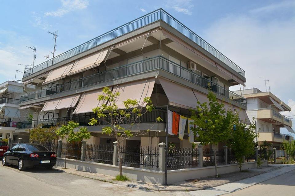 Zoi Apartments Paralia Dionysiou Esterno foto